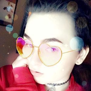 Meet your Posher, Lily